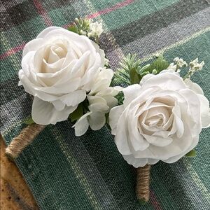 Set of six Elegant White Floral Boutonnières